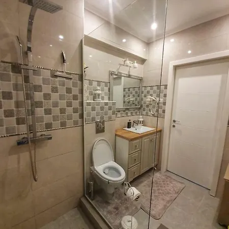 Evys Apartament *